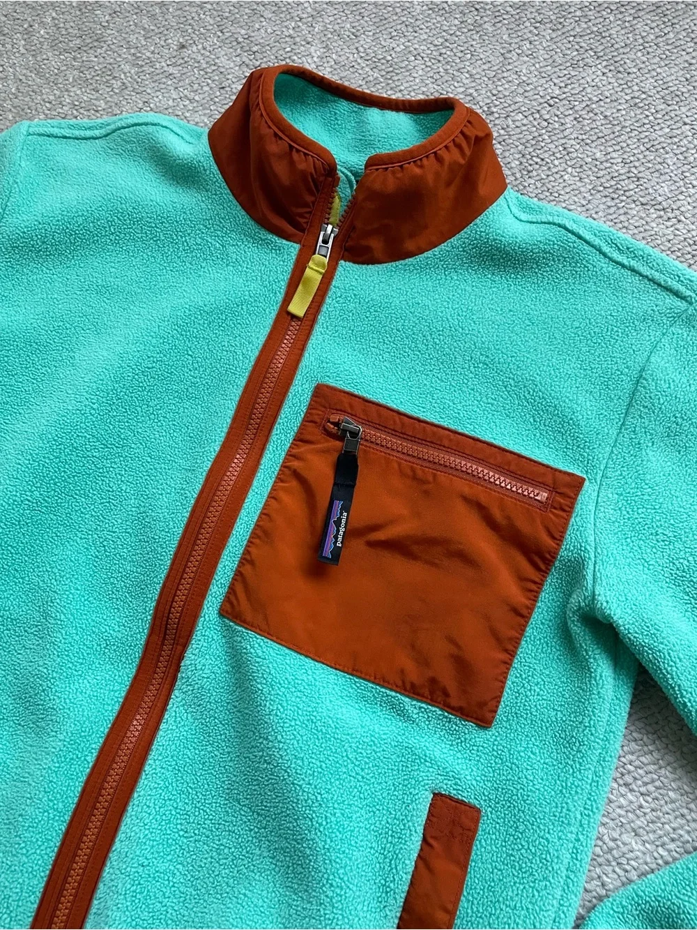 Patagonia Kids Synchilla Full Zip Jacket, Fresh Teal / Orange, Size XL (14)